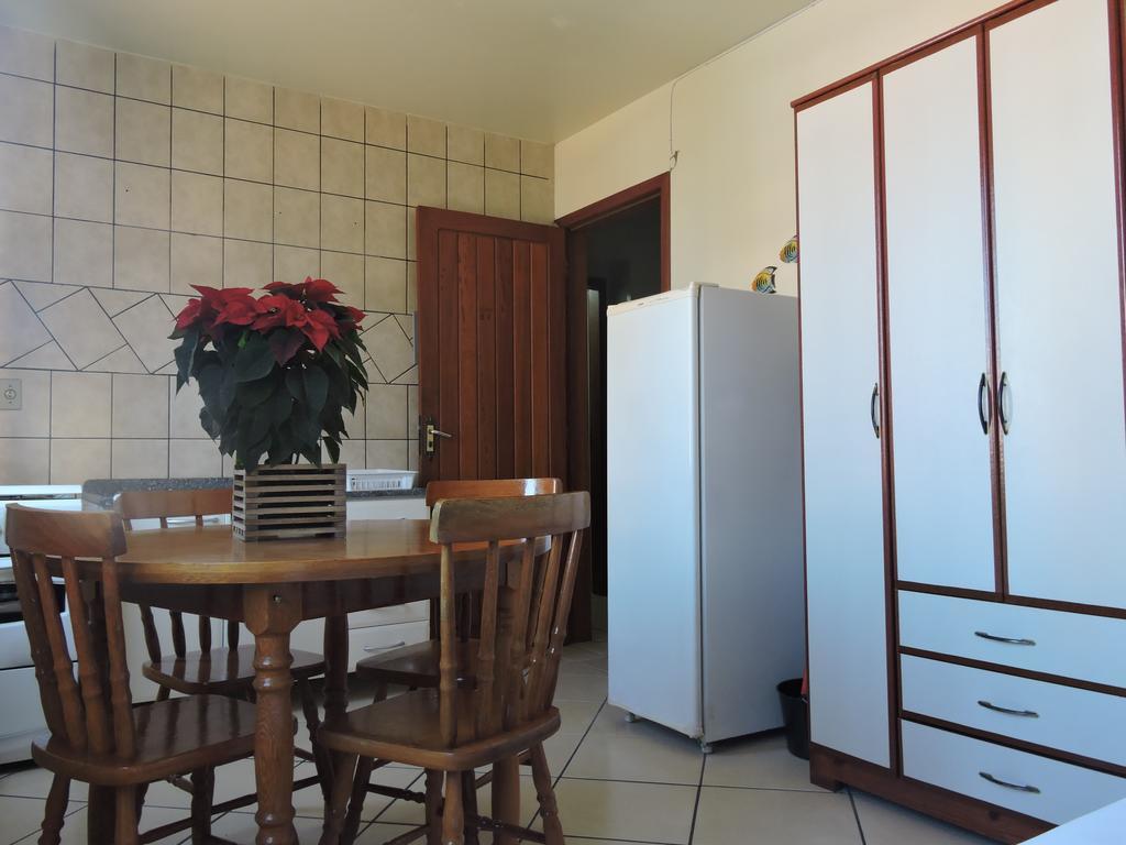 ゴヴェルナドール・セウソ・ラーモス Residencial Baleia Francaアパートホテル エクステリア 写真