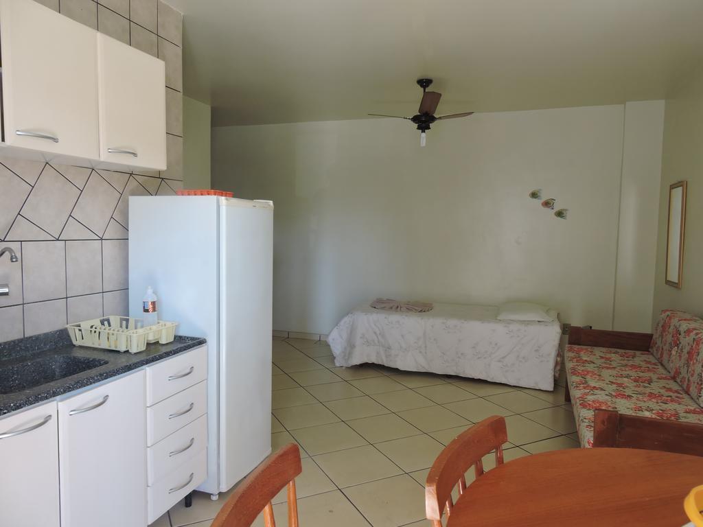 ゴヴェルナドール・セウソ・ラーモス Residencial Baleia Francaアパートホテル エクステリア 写真