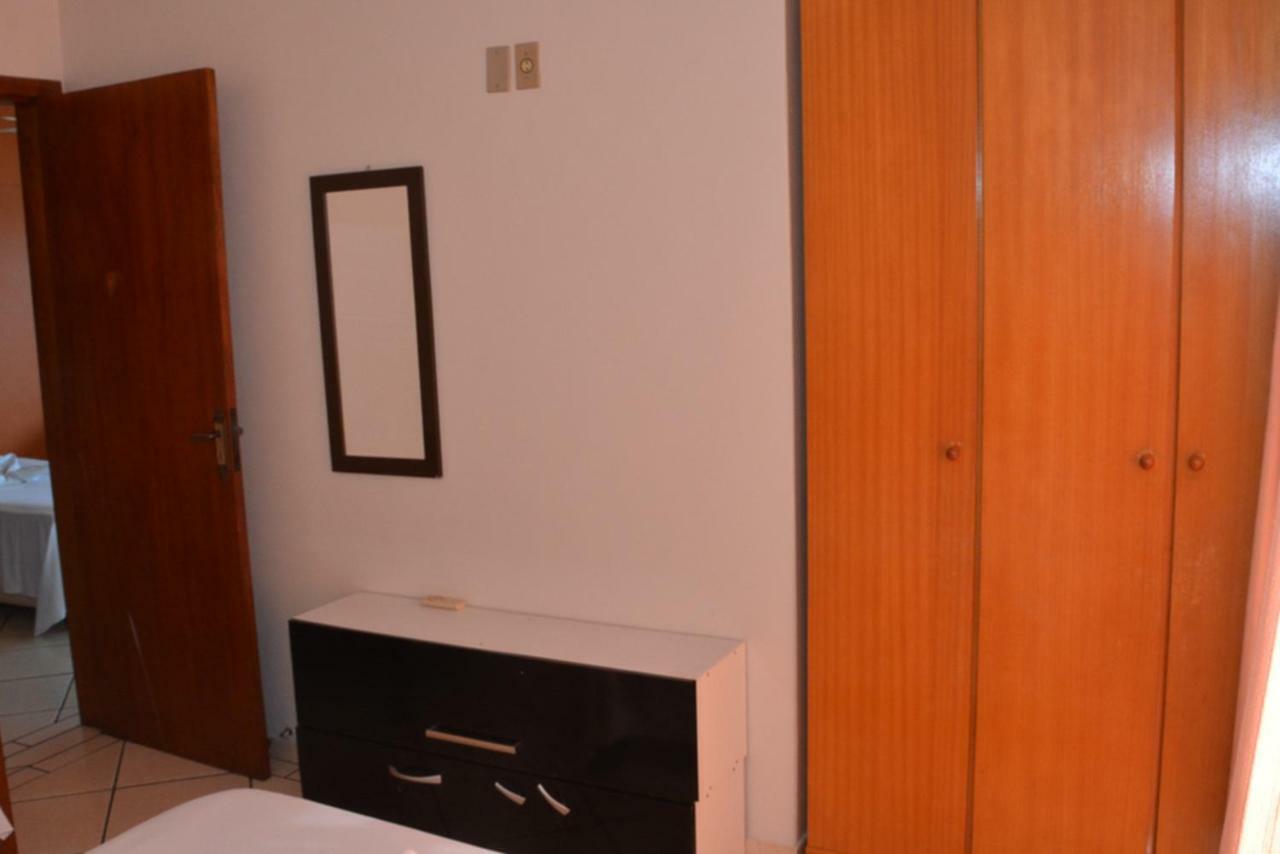 ゴヴェルナドール・セウソ・ラーモス Residencial Baleia Francaアパートホテル エクステリア 写真